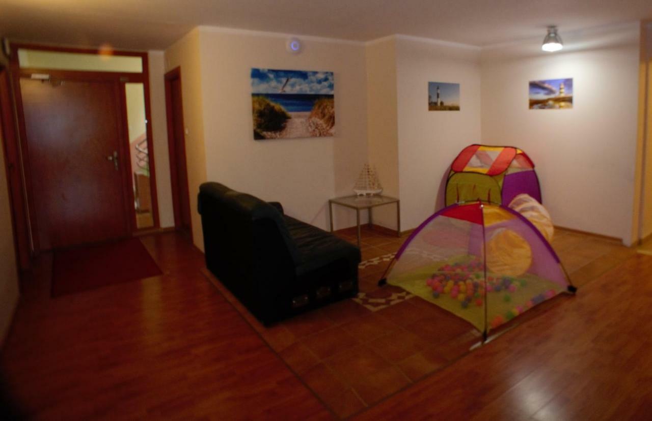 לינה וארוחת בוקר Floryda יוראטה מראה חיצוני תמונה